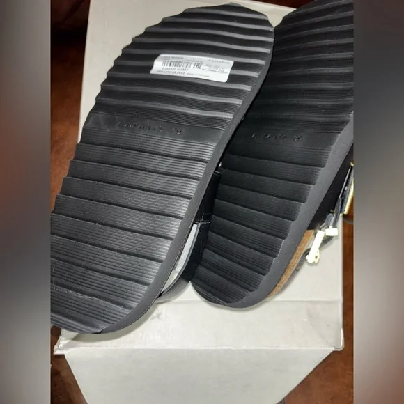 ALLSAINTS Isla buckle-detail sandals - Picture 9 of 9